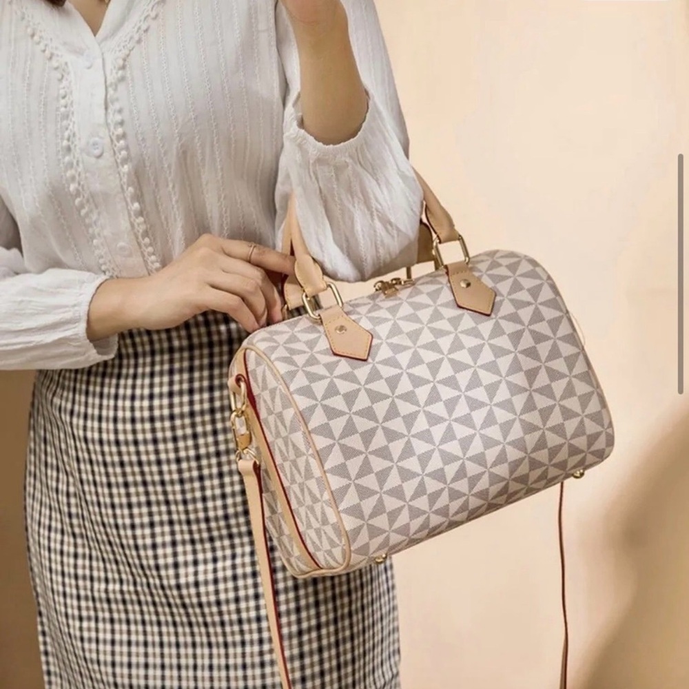 Geometric Patterned Beige Handbag NWT - image 1